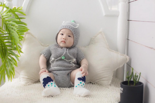 兰州宝宝揉眼睛是怎么回事